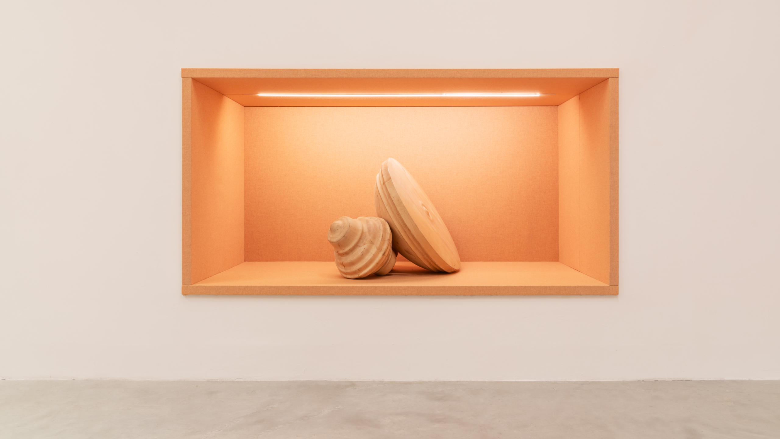 “Eccentrica”, exhibition view, curated by Stefano Collicelli Cagol, exhibition design by Formafantasma. Centro per l’arte contemporanea Luigi Pecci, Prato, 2024.