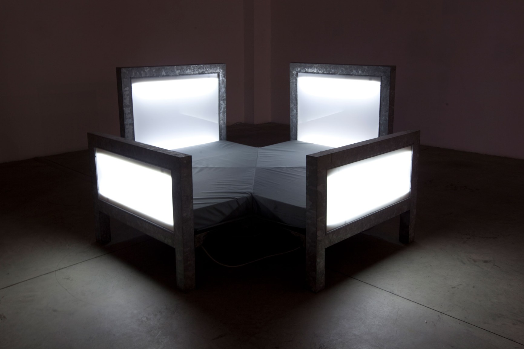 Vito Acconci, Multibed #1, 1992. Ph Federica Calazza