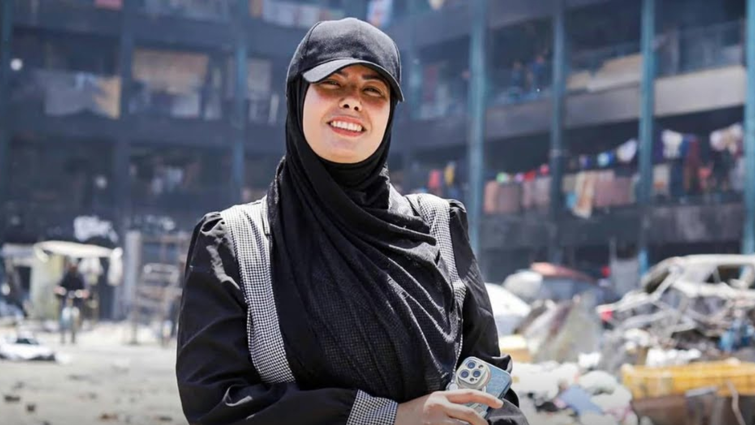 Put Your Soul on Your Hand and Walk by Sepideh Farsi