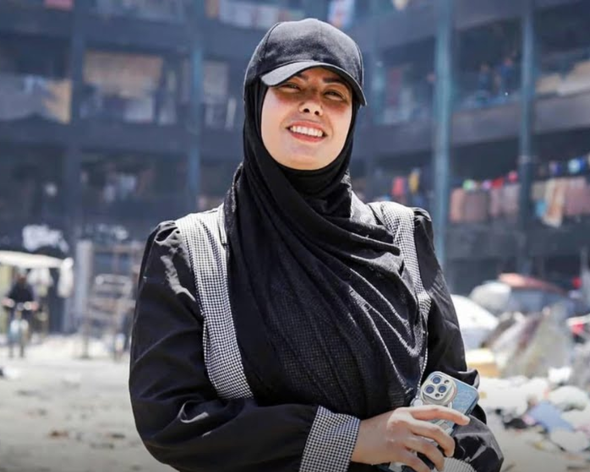 Put Your Soul on Your Hand and Walk by Sepideh Farsi