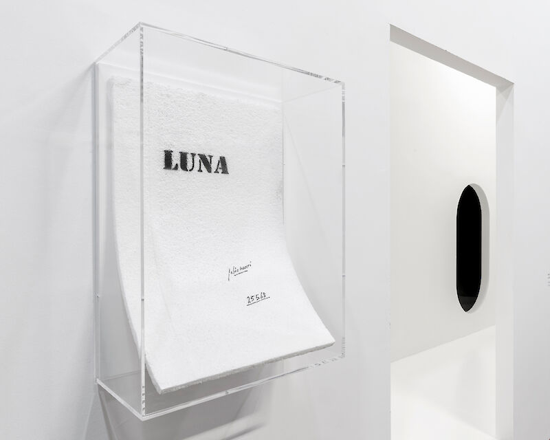 Fabio Mauri, Luna, 1968, Collezione Centro Pecci, dono dell’artista e dei suoi eredi, 2008. Ph. Ela Bialkowska, OKNO studio