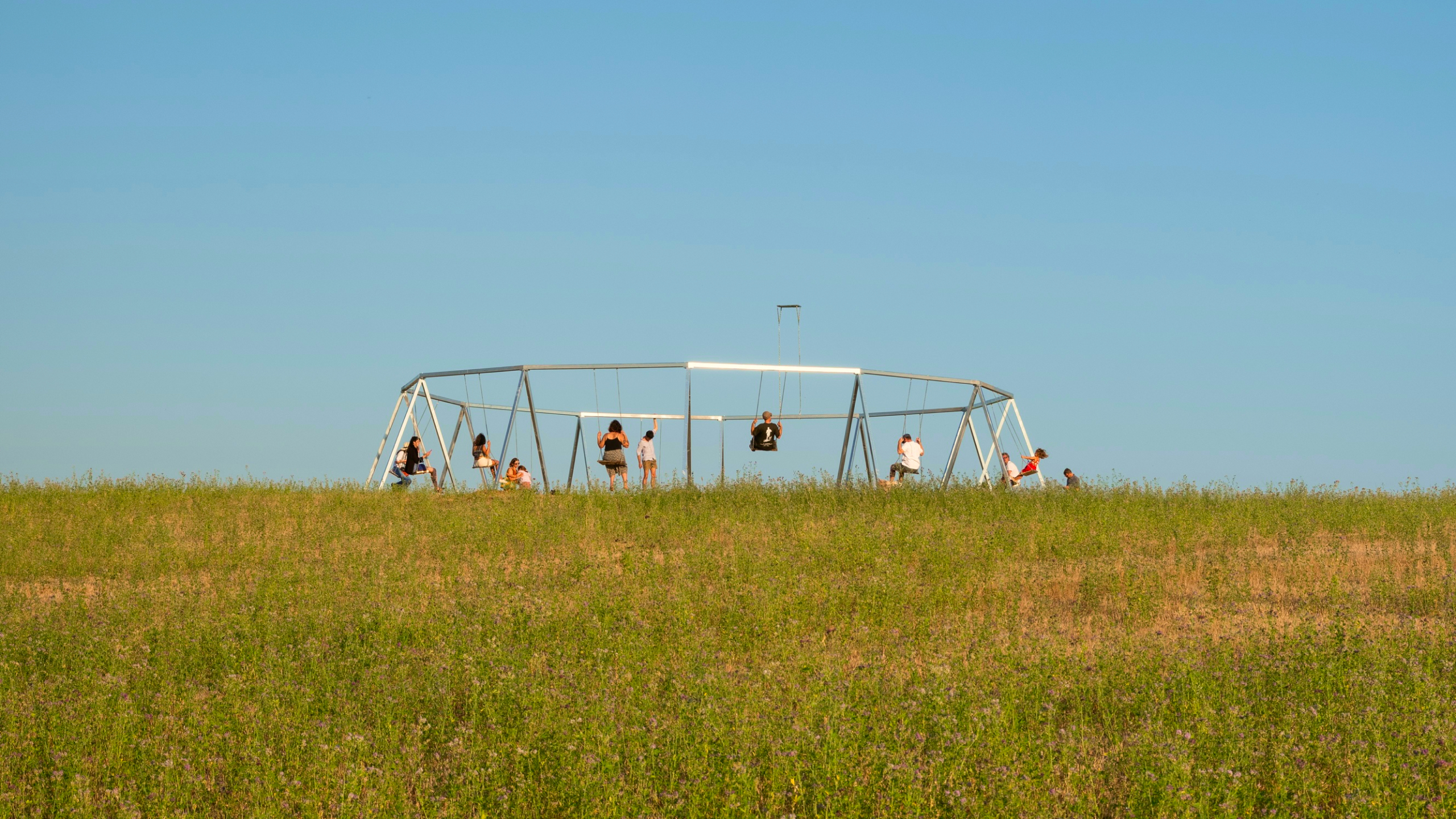 Francesco Arena, La dodicesima altalena. Courtesy l’artista e Hypermaremma. Ph. Daniele Molajoli