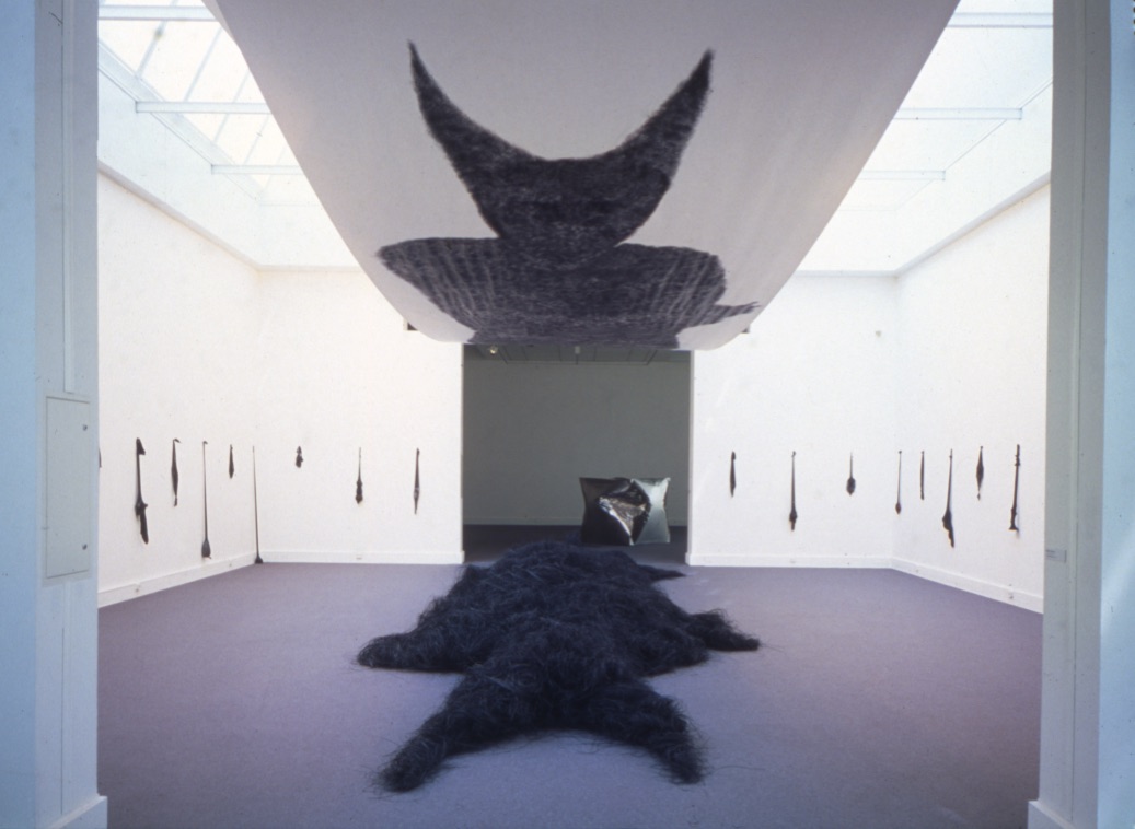 Fotografie di allestimento Small Medium Large. Lifesize 4