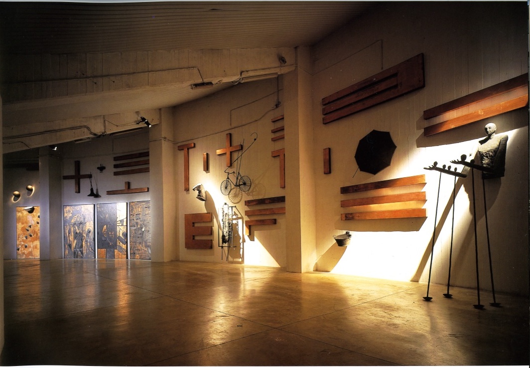 Paladino, fotografia di allestimento, 2002