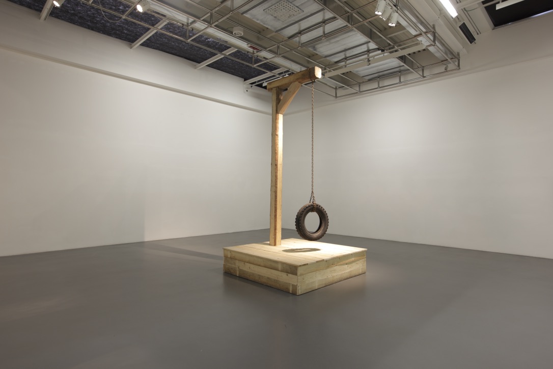 Paolo Canevari. Nobody Knows, fotografie di allestimento, 2010