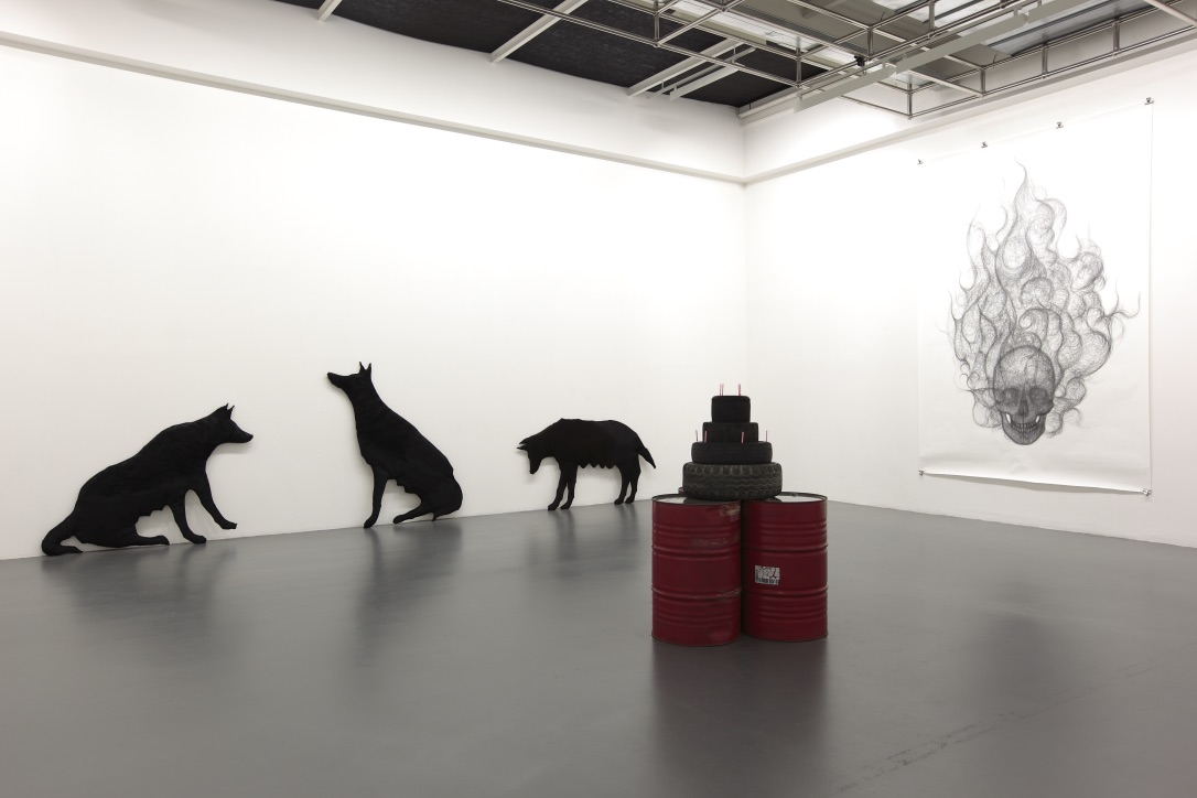 Paolo Canevari. Nobody Knows, fotografie di allestimento, 2010
