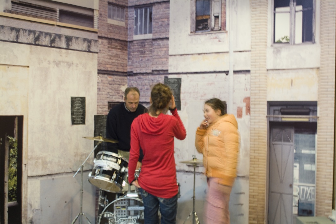 Botto&Bruno. Kids' Riot (In the House of the Lost Sound), fotografia di allestimento, 2007