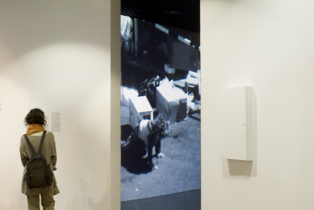 Botto&Bruno. Kids' Riot (In the House of the Lost Sound), fotografia di allestimento, 2007