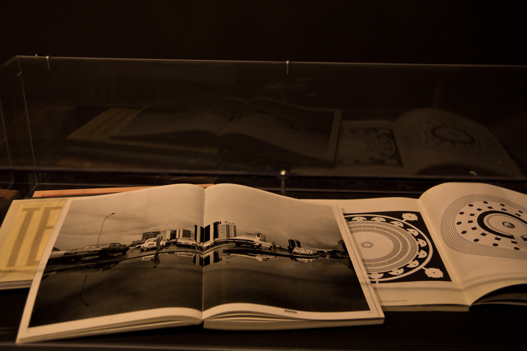 I libri di Ettore Sottsass, fotografia di allestimento, 2013