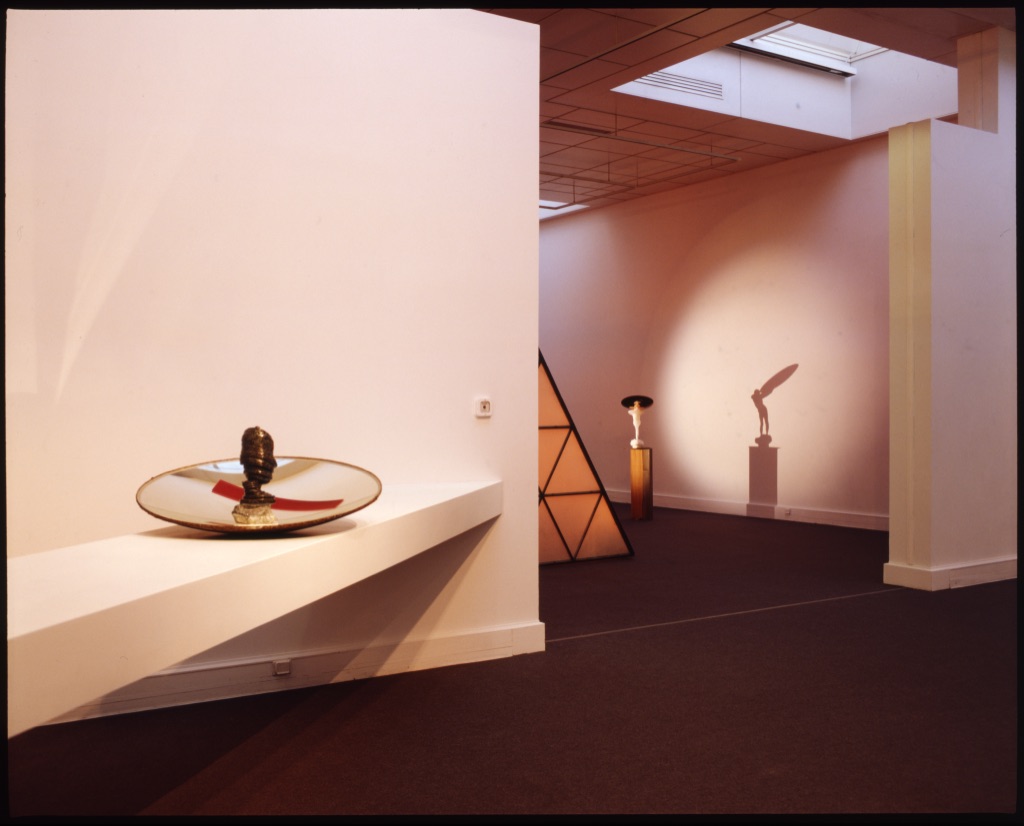 Marco Bagnoli, fotografia di allestimento, 1995