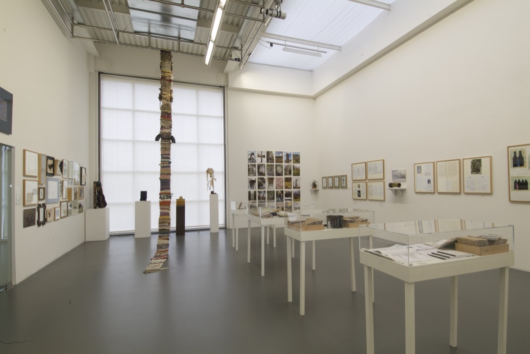 Daniel Spoerri, fotografia di allestimento, 2006