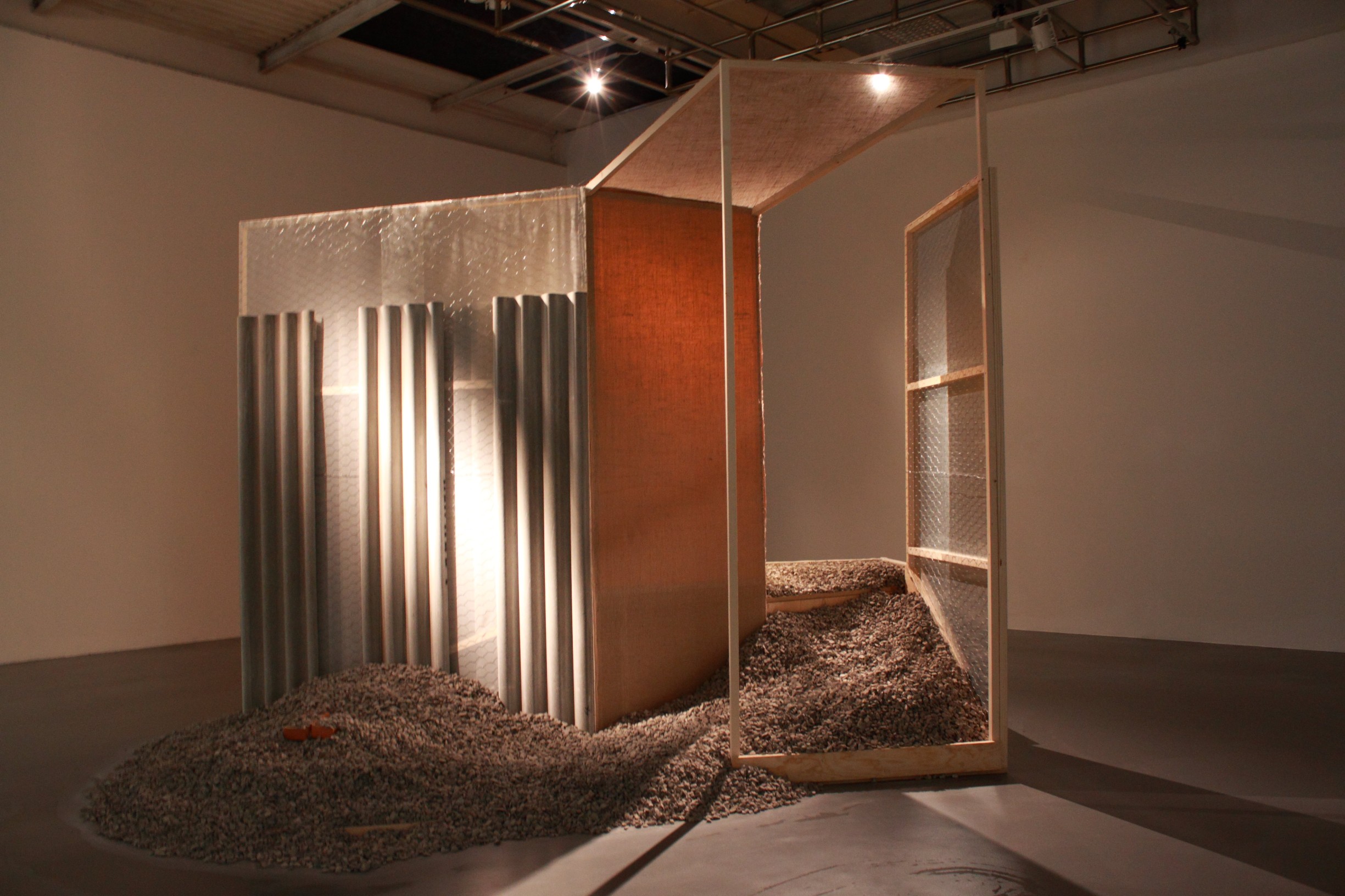 After Utopia, fotografia di allestimento, 2009