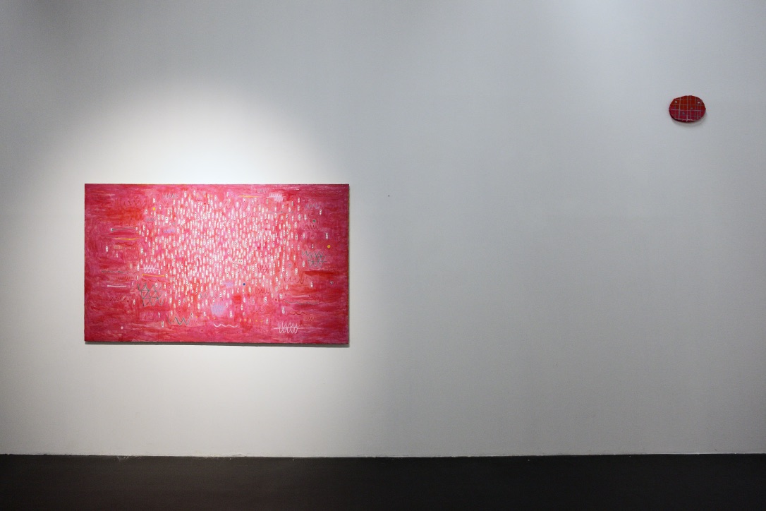 Nicola De Maria. I miei dipinti s'inchinano a Dio, fotografia di allestimento, 2011